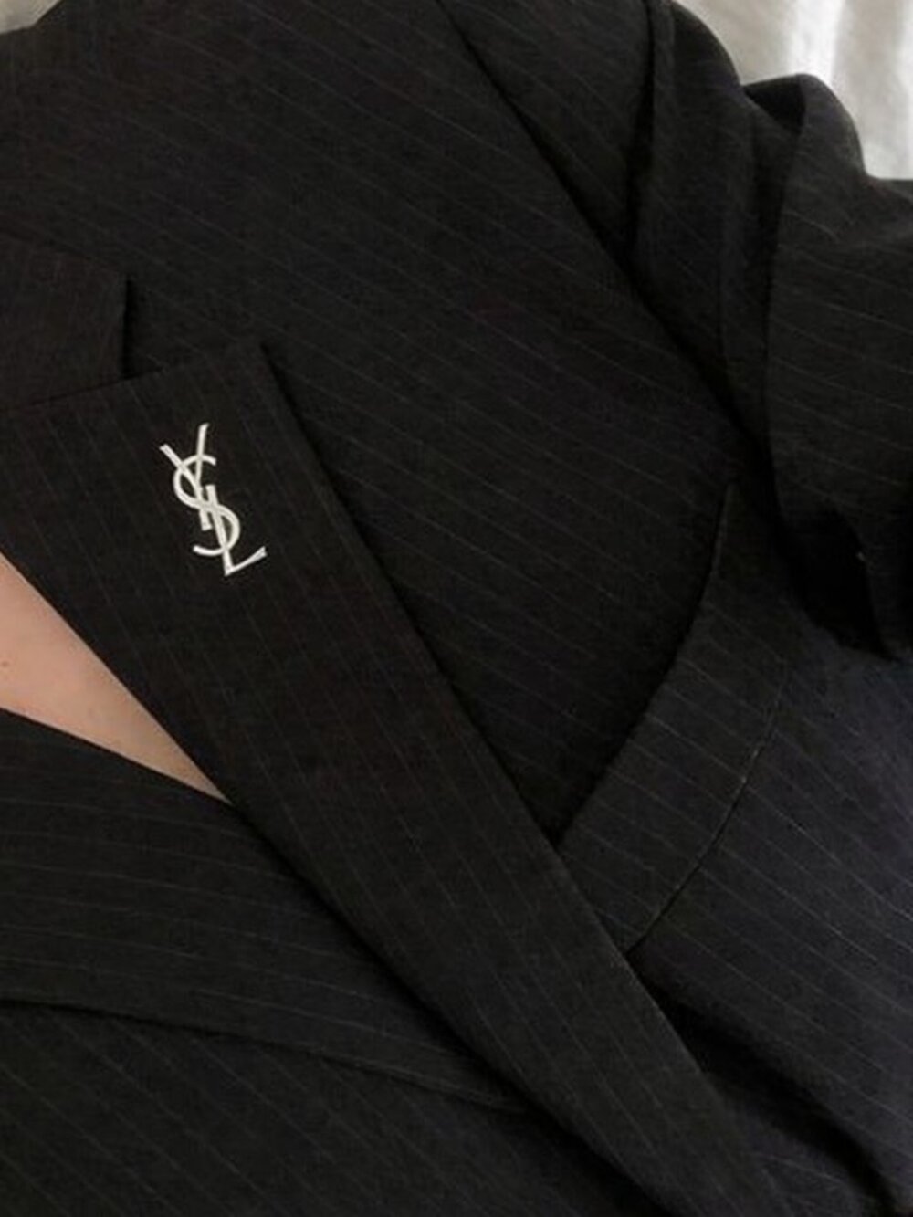 Vintage Silv Yves Saint Laurent YSL Brooch Employee Appreciation Lapel Pin Small - Picture 3 of 8